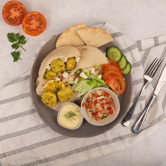 Falafel with Flatbreads & Salsa (V)