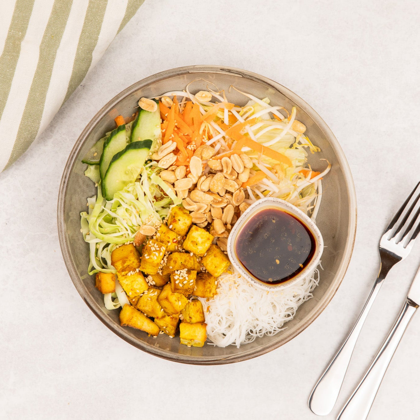 Vietnamese Lemongrass Tofu & Rice Noodle Salad (V)